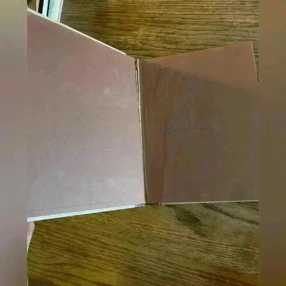 Readers Digest | The Worlds Last Mysteries Coffee Table Book - Picture 2 of 5